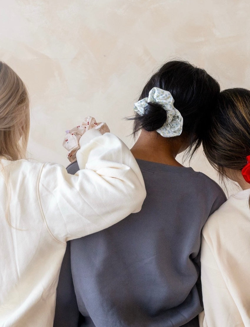 The Signature Medium Silk Scrunchies